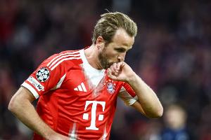 凯恩：金球奖对我和团队而言将是巨大成就 我很少和人交换球衣